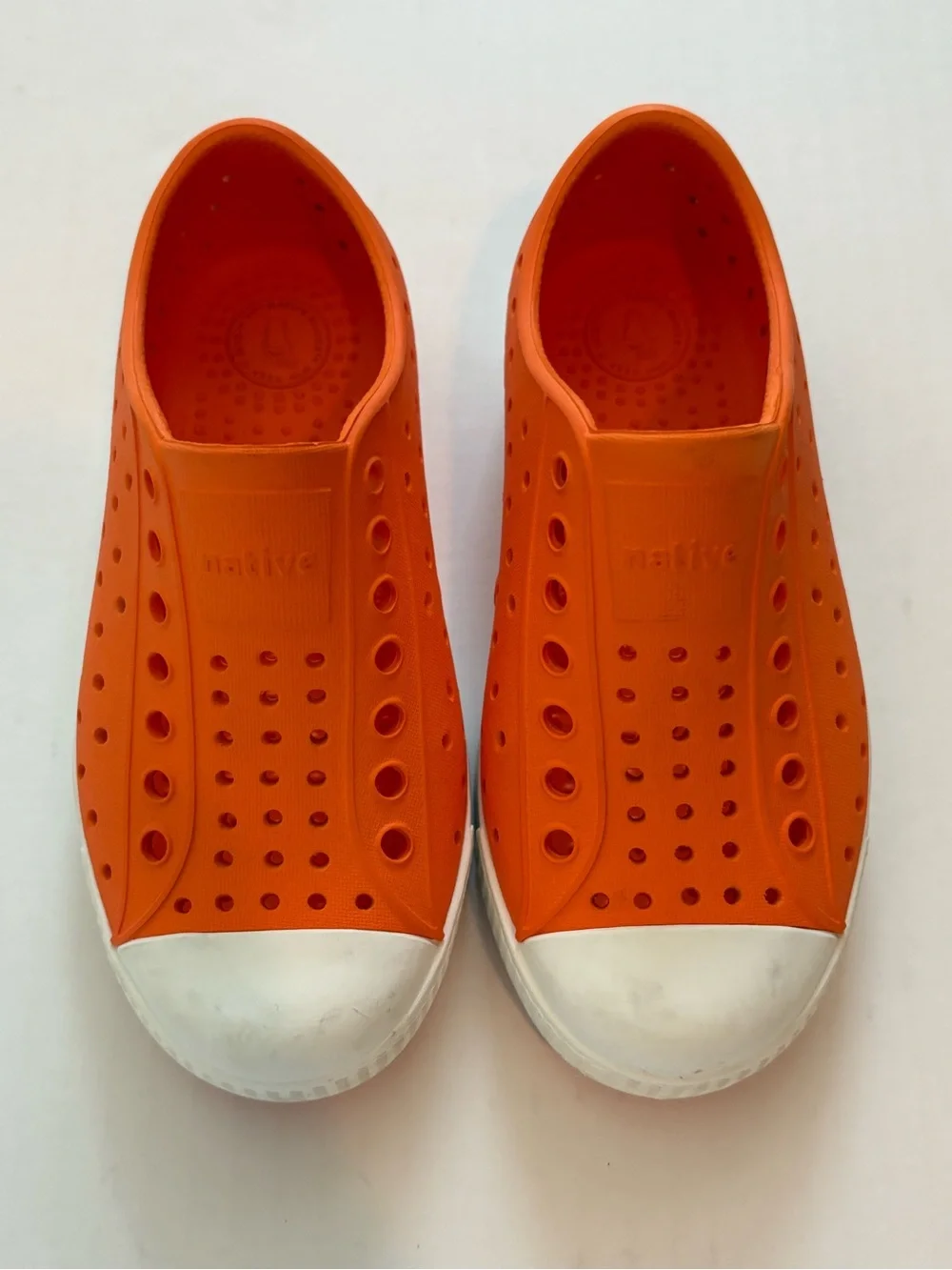 Native Jefferson Kids Slip-On Shoes in Orange Size 11
